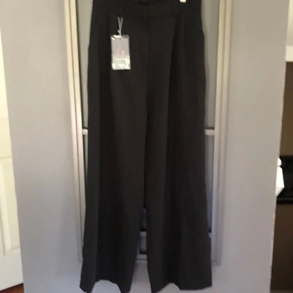 NWT Funyyzo Black wide leg pants pleated front. Size L. - Picture 2 of 7